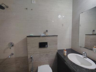 Bathroom Image of 982 Sq.ft 2 BHK Apartment / Flat for rent in Swastik East 12, Shankar Nagar Raipur for Rs. 30000