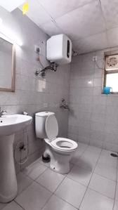 Bathroom Image of 494 Sq.ft 1 RK Apartment / Flat for rent in Logix Blossom Zest, Sector 143 Noida for Rs. 22750
