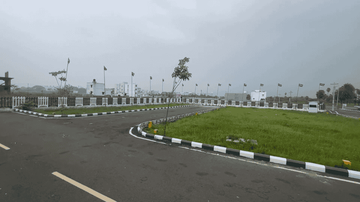 Sameera Iris Main Image 1