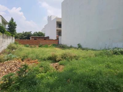 Image of 612 Sq.ft Residential Plot / Land for sale in DLF Alameda, Sector 73, Gurgaon for Rs. 195000000