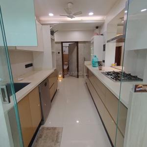 Kitchen Image of 1025 Sq.ft 2 BHK Apartment / Flat for rent in K Raheja Classique, Andheri West Mumbai for Rs. 125000