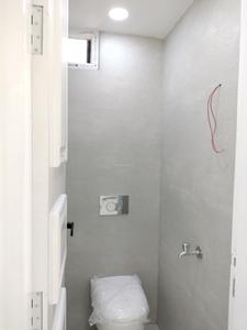 Common Bathroom Image of 1800 Sq.ft 3 BHK Apartment / Flat for sale in Vrindavan Apartment, Sector 6 Dwarka New Delhi for Rs. 28500000