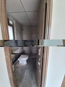 Bathroom Image of 900 Sq.ft 2 BHK Apartment / Flat for sale in Kalpataru Paramount, Thane West Thane for Rs. 16700000