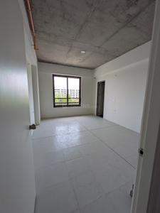 Bedroom Image of 3400 Sq.ft 4 BHK Apartment / Flat for rent in Riviera Prestige, Sarkhej Ahmedabad for Rs. 57000