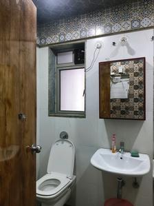 Common Bathroom Image of 1098 Sq.ft 2.5 BHK Apartment / Flat for sale in Lodha Casa Rio, Palava Phase 1 Thane for Rs. 6600000