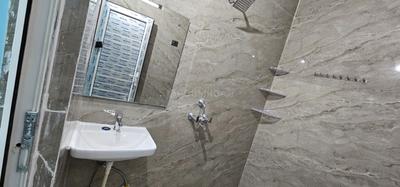 Bathroom Image of 1400 Sq.ft 4 BHK Apartment / Flat for rent in Sector 13 Gurgaon for Rs. 28000