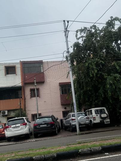 21A, Sector 21 Main Image 1