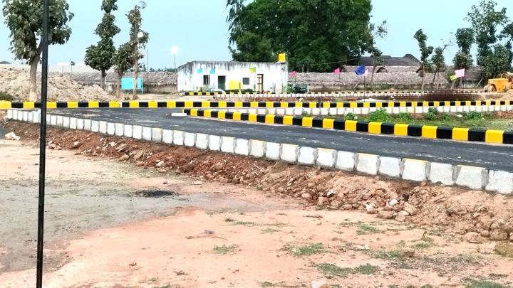 Uptown Park Main Image 1