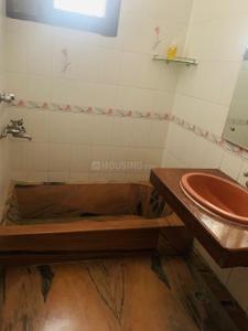 Image of 2200 Sq.ft 3 BHK Builder Floor for rent in South Extension II, New Delhi for Rs. 85000
