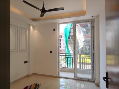 Bedroom Image of 950 Sq.ft 2 BHK Apartment / Flat for sale in Kulesara Noida for Rs. 3800000
