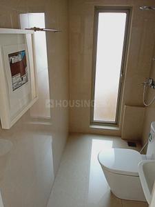Bathroom Image of 550 Sq.ft 1 BHK Apartment / Flat for sale in Hiranandani Solitaire C, Hiranandani Estate Thane for Rs. 9500000
