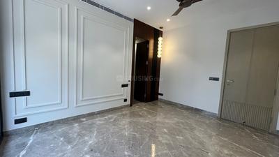 Bedroom Image of 2400 Sq.ft 4 BHK Builder Floor for sale in DLF Phase 2 Gurgaon for Rs. 59000000