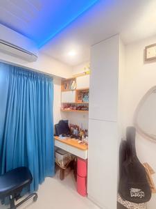 Kitchen Image of 1695 Sq.ft 3 BHK Apartment / Flat for sale in Arham Veer Swastik Heights, Bhatha Surat for Rs. 10000000