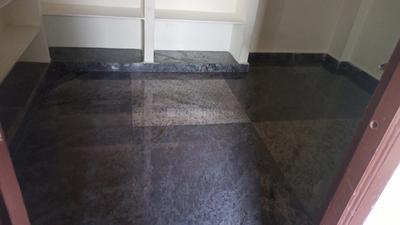 1 RK Independent Builder Floor