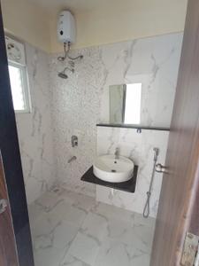 Bathroom Image of 1300 Sq.ft 3 BHK Apartment / Flat for rent in Majestique Towers East Phase 1, Kharadi Pune for Rs. 47000