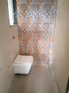 Heritage Solitaire Attached Bathroom with Bedroom Two 3