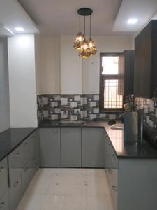 Kitchen Image of 1050 Sq.ft 3 BHK Builder Floor for sale in Mayur Vihar Phase 1 New Delhi for Rs. 7000000