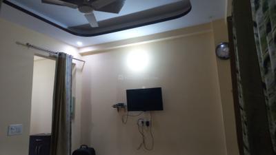 Living Room Image of 800 Sq.ft 2 BHK Builder Floor for rent in Sector 105 Gurgaon for Rs. 25000