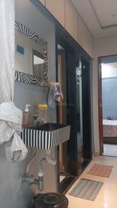 Bathroom Image of 580 Sq.ft 1 BHK Apartment / Flat for sale in Gokul Horizon, Kandivali East Mumbai for Rs. 11500000
