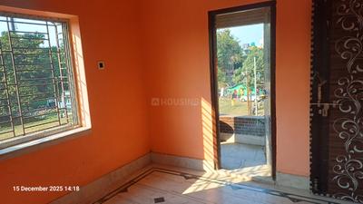 Bedroom Image of 825 Sq.ft 2 BHK Apartment / Flat for rent in Dunlop Kolkata for Rs. 12000