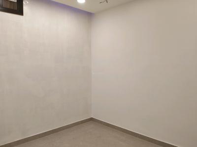 Bedroom Image of 1100 Sq.ft 3 BHK Builder Floor for sale in Shalimar Bagh New Delhi for Rs. 15500000