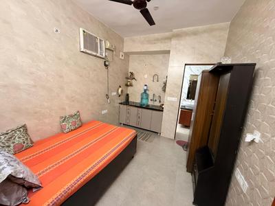 Bedroom Image of 370 Sq.ft 1 RK Builder Floor for rent in Arun Vihar, Sector 37 Noida for Rs. 16400