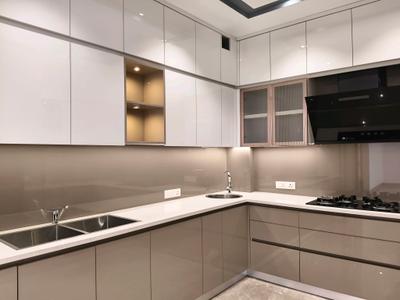 Kitchen Image of 2100 Sq.ft 3 BHK Apartment / Flat for sale in DLF The Ultima, Sector 81 Gurgaon for Rs. 37000000