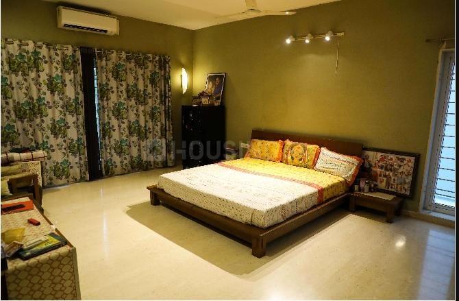 MMDA Colony Bedroom 1