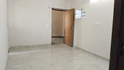 Living Room Image of 945 Sq.ft 2.5 BHK Apartment / Flat for rent in NBCC Golf Homes, Noida Extension Greater Noida for Rs. 18000