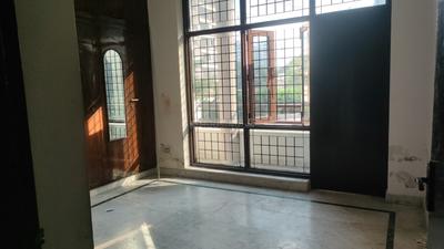 Bedroom Image of 1200 Sq.ft 2.5 BHK Apartment / Flat for rent in Vaishali Ghaziabad for Rs. 32000