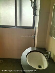 Bathroom Image of 3200 Sq.ft 4 BHK Apartment / Flat for sale in Yayati Apartment, Seawoods Navi Mumbai for Rs. 70000000