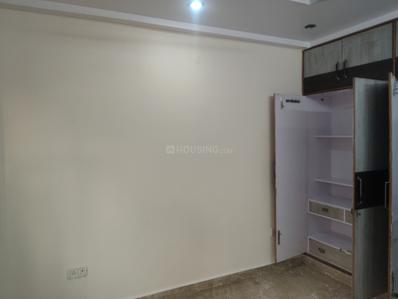 Bedroom Image of 826 Sq.ft 2 BHK Builder Floor for rent in Preet Vihar New Delhi for Rs. 16000