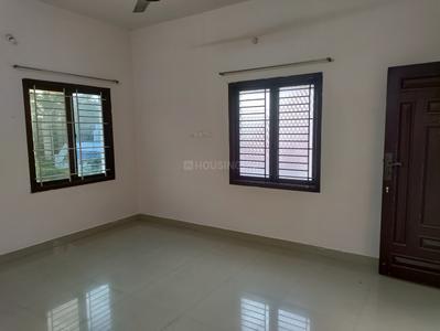 Bedroom Image of 900 Sq.ft 2 BHK Apartment / Flat for rent in Kumbakonam Thanjavur for Rs. 10000