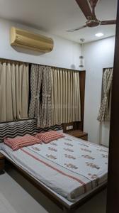 Bedroom Image of 1900 Sq.ft 3 BHK Apartment / Flat for rent in Navrangpura Ahmedabad for Rs. 45000