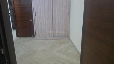 Bedroom Image of 1350 Sq.ft 3 BHK Builder Floor for rent in Janakpuri New Delhi for Rs. 48000