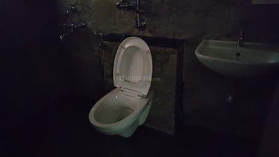 Bathroom Image of 340 Sq.ft 1 RK Apartment / Flat for rent in Nyati Elysia, Kharadi Pune for Rs. 23000