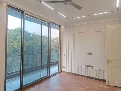 Bedroom Image of 1953 Sq.ft 3 BHK Builder Floor for sale in Defence Colony New Delhi for Rs. 85000000