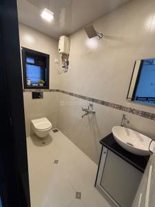 Bathroom Image of 915 Sq.ft 2 BHK Apartment / Flat for sale in Mulund West Mumbai for Rs. 15000000