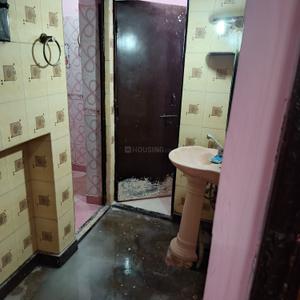 Image of 750 Sq.ft 2 BHK Apartment / Flat for rent in CC block apartment, Shalimar Bagh, New Delhi for Rs. 22000