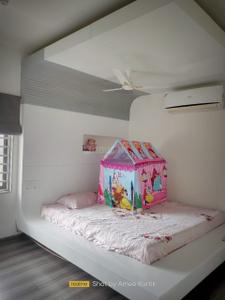 Bedroom Image of 3600 Sq.ft 4 BHK Independent House for sale in Motera Ahmedabad for Rs. 36000000