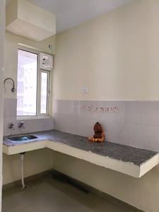 Kitchen Image of 1300 Sq.ft 3 BHK Apartment / Flat for rent in Pyramid Infinity, Sector 70 Gurgaon for Rs. 25700