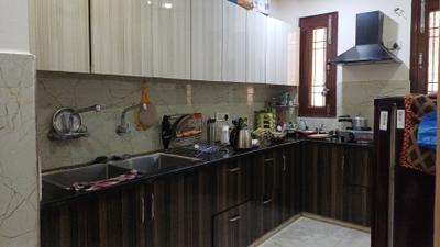 Kitchen Image of 1350 Sq.ft 4 BHK Builder Floor for sale in Ashok Vihar New Delhi for Rs. 23500000