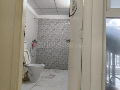 Bathroom Image of 530 Sq.ft 1 BHK Apartment / Flat for rent in Gaurs 14th Avenue, Noida Extension Greater Noida for Rs. 17000