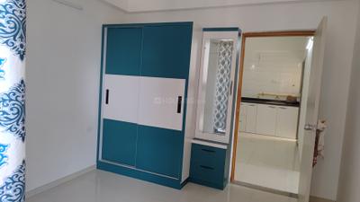 Bedroom Image of 1600 Sq.ft 3 BHK Apartment / Flat for rent in Bhadaj Ahmedabad for Rs. 24000
