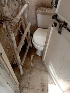 Bathroom Image of 630 Sq.ft 2 BHK Apartment / Flat for sale in Omicron I Greater Noida for Rs. 6000000