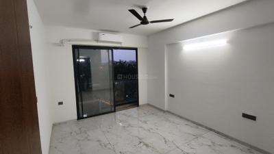 Bedroom Image of 3000 Sq.ft 3 BHK Apartment / Flat for rent in The Gate, Raysan Gandhinagar for Rs. 35000