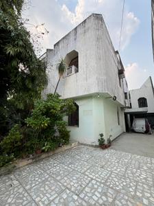 Building Image of 6000 Sq.ft 7 BHK Villa for sale in Sunderpur Varanasi for Rs. 130000000