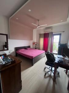 Bedroom Image of 2500 Sq.ft 3 BHK Builder Floor for sale in Ansal Esencia Sector 67, Sector 67 Gurgaon for Rs. 24000000