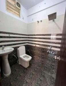 Bathroom Image of 1400 Sq.ft 3 BHK Apartment / Flat for rent in Hebbal Bengaluru for Rs. 40000