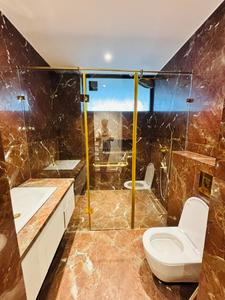 Bathroom Image of 4500 Sq.ft 4.5 BHK Builder Floor for sale in Bayleaf Heights, Canal Road Dehradun for Rs. 60000000